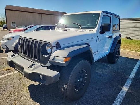 Used 2020 Jeep Wrangler Sport image 4