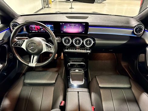 Used 2025 Mercedes-Benz CLA 250 image 13