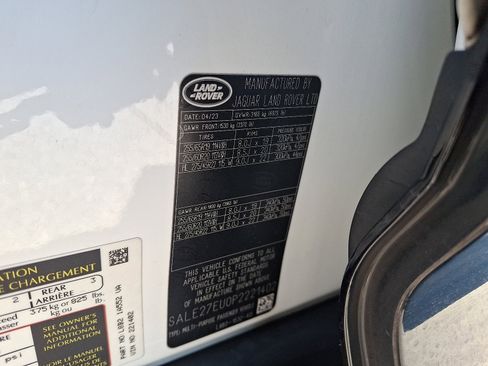 Used 2023 Land Rover Defender 110 X-Dynamic SE image 26