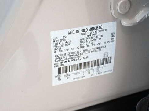 Used 2025 Lincoln Aviator Reserve w/ Illumination Package AWD/4WD image 35