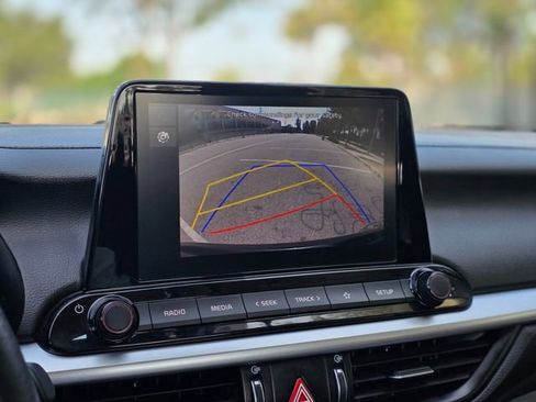 Used 2022 Kia Forte LXS FWD image 36