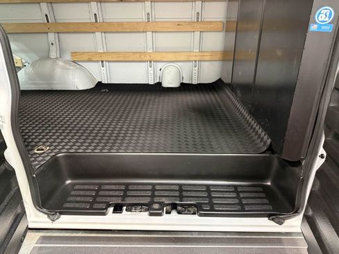 Used 2024 GMC Savana 2500 w/ Driver Convenience Package image 15