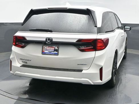 Used 2025 Honda Odyssey Sport-L image 5