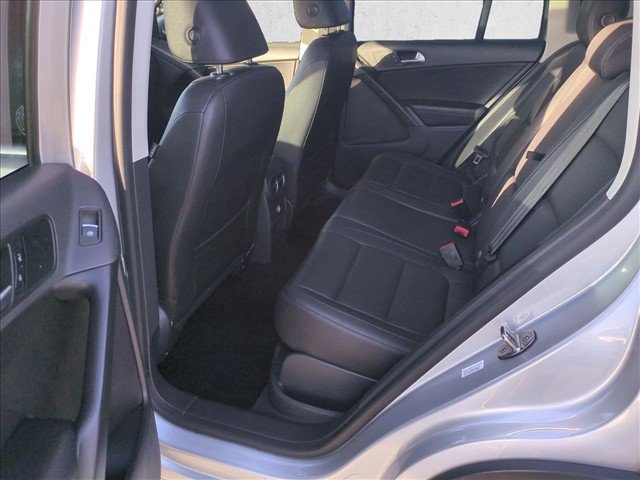 Used 2017 Volkswagen Tiguan Wolfsburg Edition FWD image 20