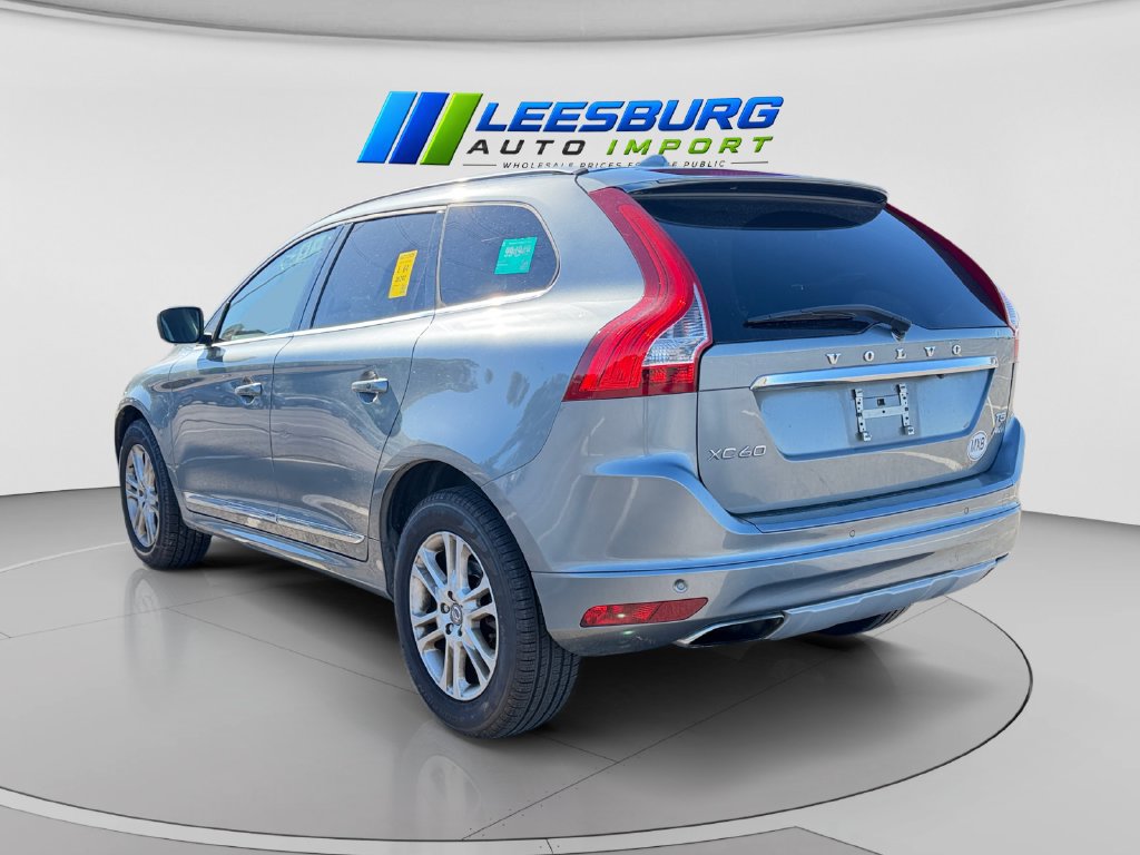 Used 2016 Volvo XC60 T5 Premier w/ Proximity Package AWD/4WD image 3