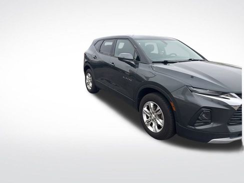 Used 2019 Chevrolet Blazer LT image 9