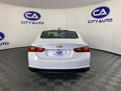 Used 2022 Chevrolet Malibu LS w/ Driver Confidence Package II FWD image 4