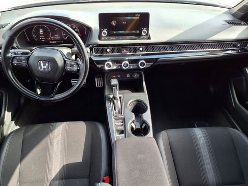 Used 2023 Honda Civic Sport image 4