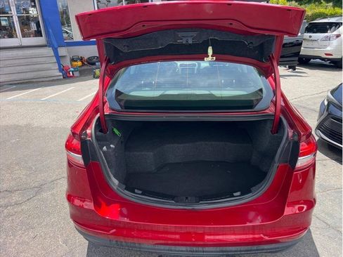 Used 2019 Ford Fusion SEL FWD image 27