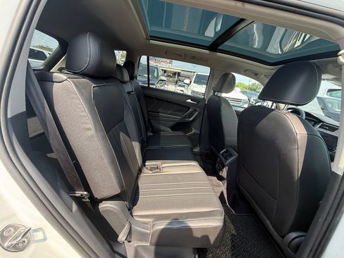 Used 2022 Volkswagen Tiguan SE FWD image 21