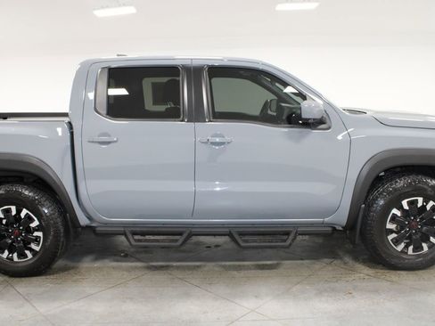 Used 2024 Nissan Frontier PRO-4X w/ Pro Convenience Package image 11