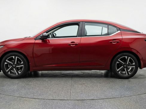 Used 2025 Nissan Sentra SV image 5