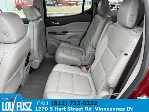 Used 2018 GMC Acadia SLT image 13