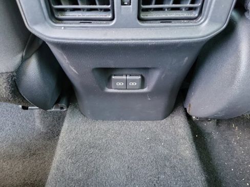 Used 2025 Toyota RAV4 XLE image 10