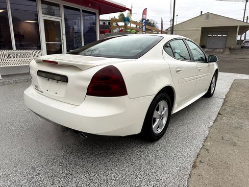 Used 2006 Pontiac Grand Prix w/ Preferred Package image 8