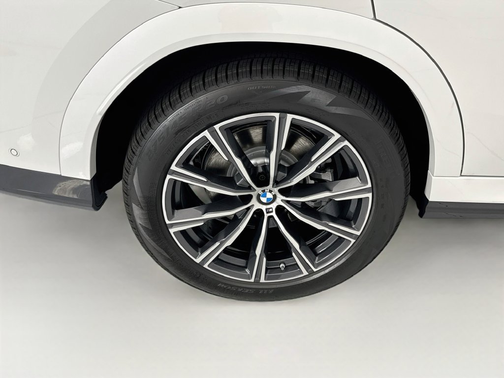 New 2027 BMW X6 xDrive40i w/ Climate Comfort Package AWD/4WD image 32