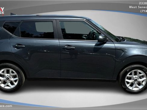 Used 2024 Kia Soul LX w/ Option Group 015 image 4