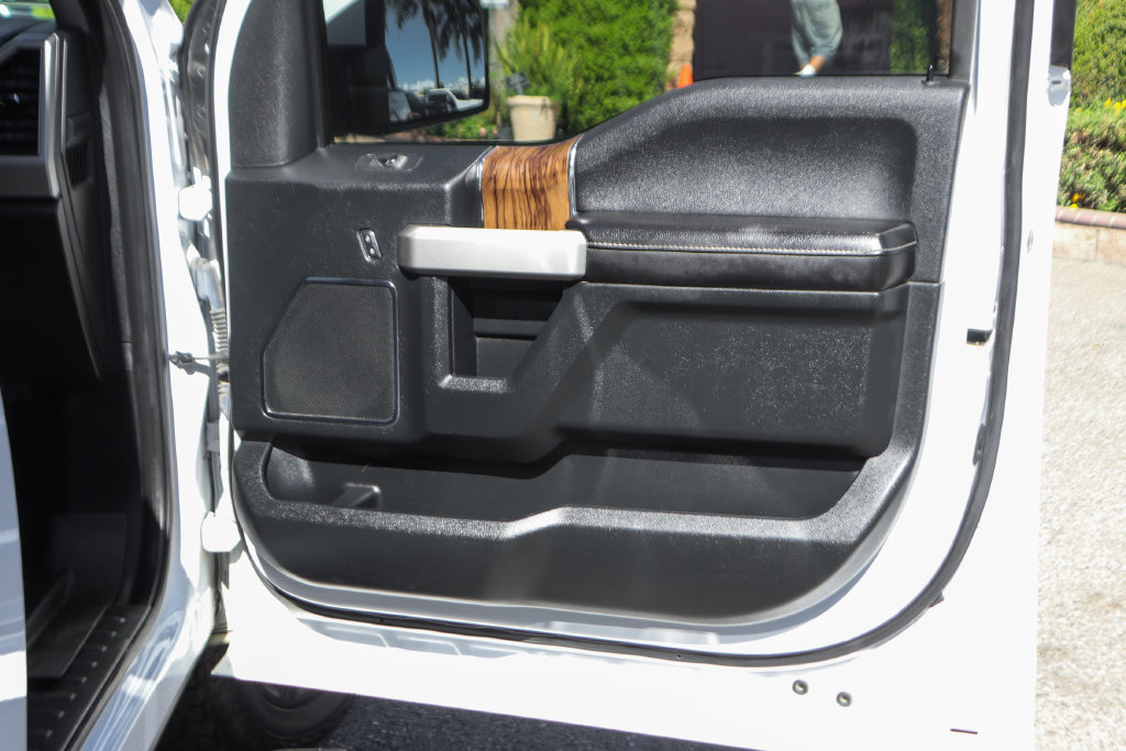 Used 2020 Ford F150 Lariat RWD image 39