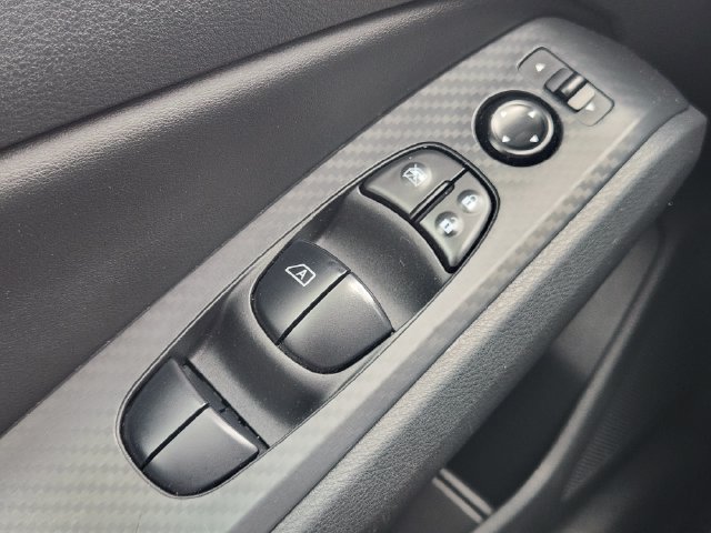 Used 2025 Nissan Altima 2.5 SV FWD image 22
