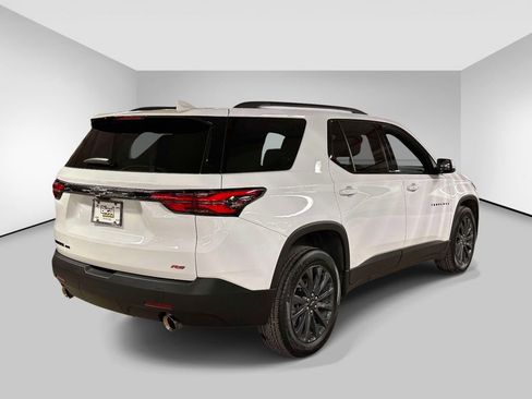 Used 2023 Chevrolet Traverse RS AWD/4WD image 5