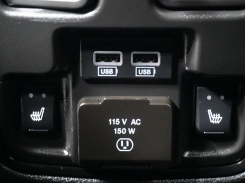 Used 2024 Dodge Durango GT AWD/4WD image 15