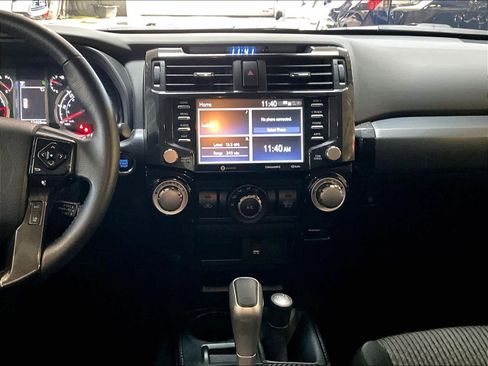 Used 2024 Toyota 4Runner TRD Off-Road image 18