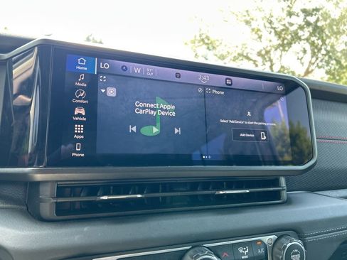 Used 2024 Jeep Wrangler Unlimited Rubicon image 25