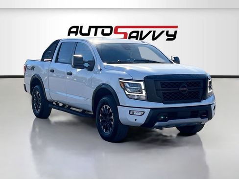 Used 2021 Nissan Titan PRO-4X w/ Pro-4x Convenience Package AWD/4WD image 1