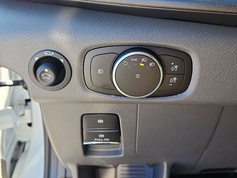 New 2026 Ford Transit 250 148 Medium Roof w/ Load Area Protection Package image 15