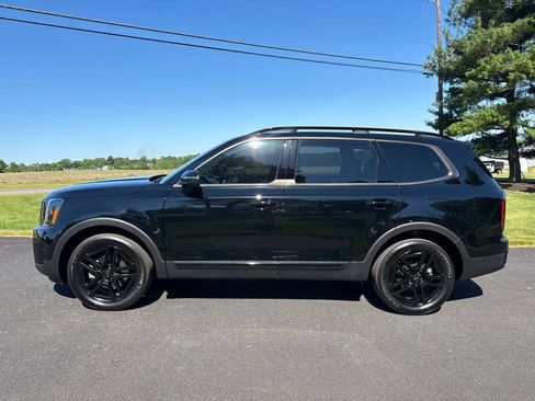 Used 2025 Kia Telluride EX X-Line AWD/4WD image 3
