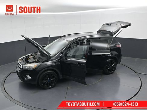 Used 2017 Ford Escape SE w/ Equipment Group 201A AWD/4WD image 51