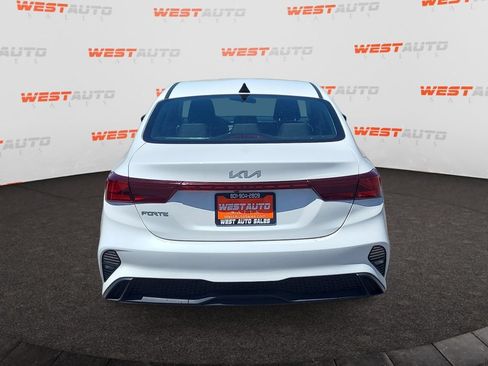 Used 2023 Kia Forte LXS FWD image 4