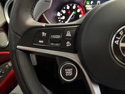 Used 2018 Alfa Romeo Stelvio Ti Sport image 31