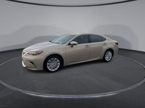 Used 2016 Lexus ES 350 w/ Accessory Package FWD image 5