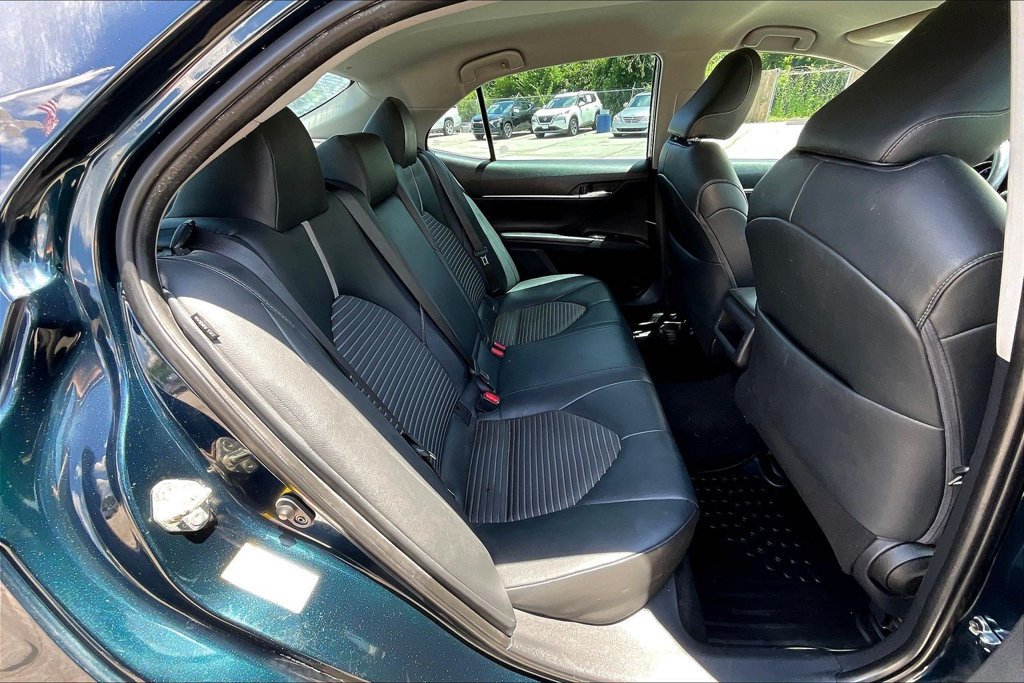 Used 2019 Toyota Camry SE FWD image 23