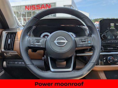 Certified 2024 Nissan Pathfinder Platinum w/ Cargo Package AWD/4WD image 15