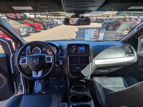 Used 2019 Dodge Grand Caravan GT image 14