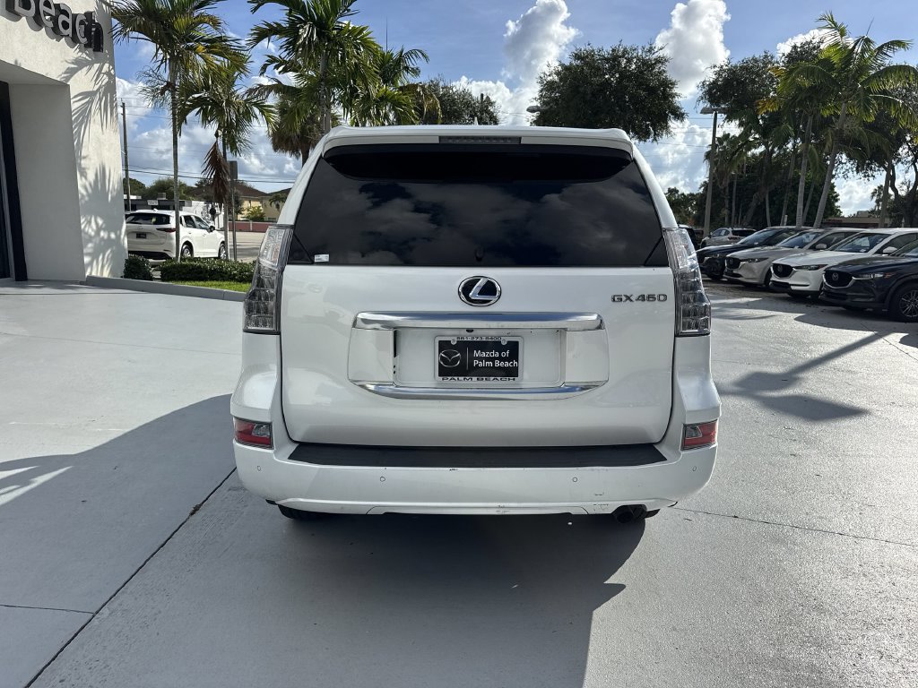 Used 2023 Lexus GX 460 Luxury w/ Accessory Package AWD/4WD image 2