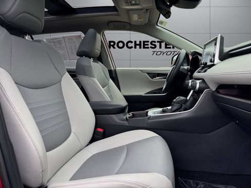 Certified 2021 Toyota RAV4 Limited AWD/4WD image 17