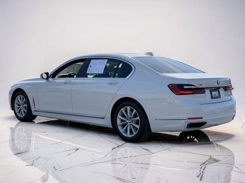 Used 2020 BMW 740i xDrive w/ Cold Weather Package AWD/4WD image 3