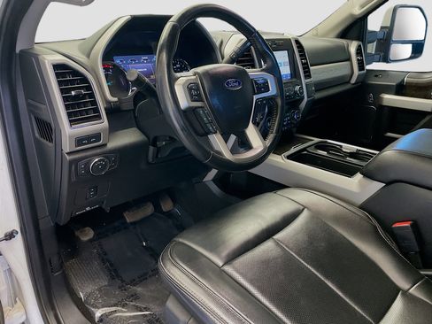 Used 2021 Ford F250 Lariat w/ Lariat Value Package image 7