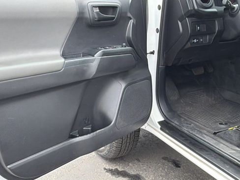 Certified 2023 Toyota Tacoma SR AWD/4WD image 23