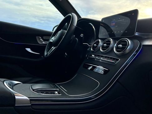 Certified 2022 Mercedes-Benz GLC 300 GLC 300 image 20