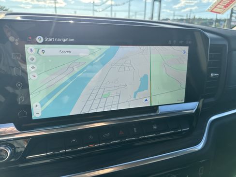 New 2026 GMC Sierra 1500 SLT image 27