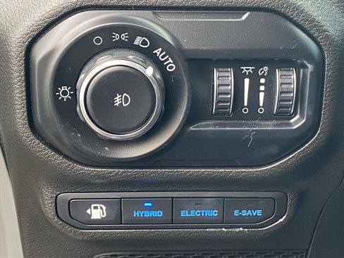 Used 2022 Jeep Wrangler Unlimited Sahara 4xe w/ Safety Group image 16