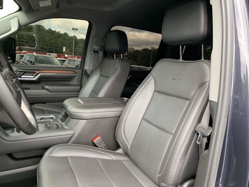 Used 2024 GMC Sierra 2500 Denali image 12