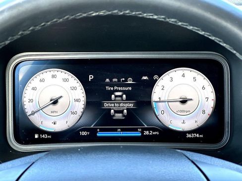 Used 2023 Hyundai Kona Limited w/ Cargo Package FWD image 27