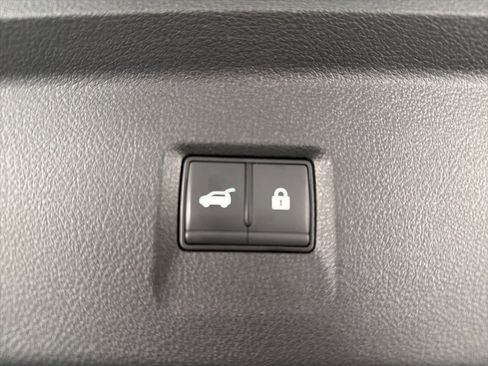 Certified 2024 INFINITI QX60 Luxe image 12