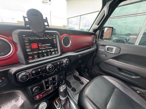 Used 2021 Jeep Wrangler Unlimited Rubicon AWD/4WD image 18