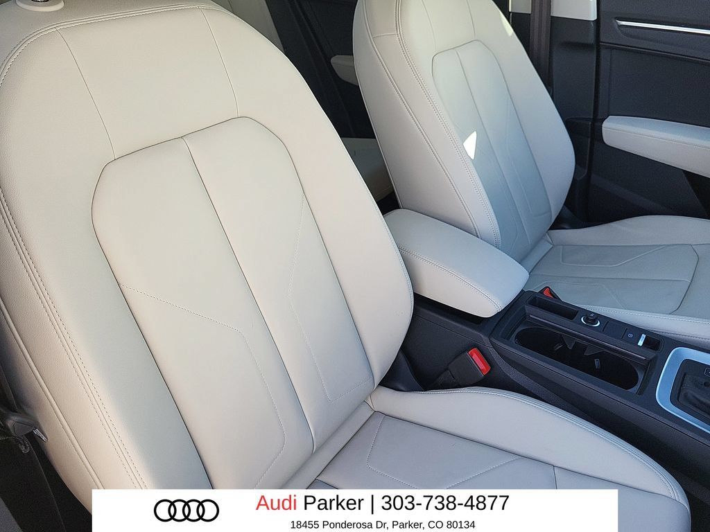 Used 2025 Audi Q3 2.0T Premium Plus w/ Premium Plus Package AWD/4WD image 14